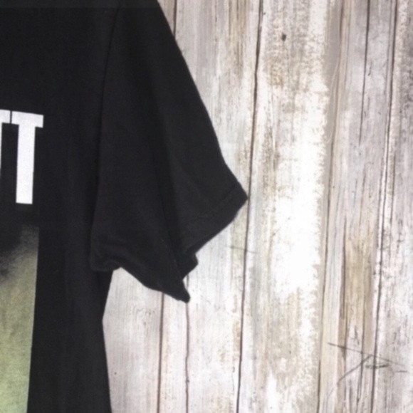 Thomas Rhett 2019 Official Very Hot Summer Tour Tee - Picture 3 of 4